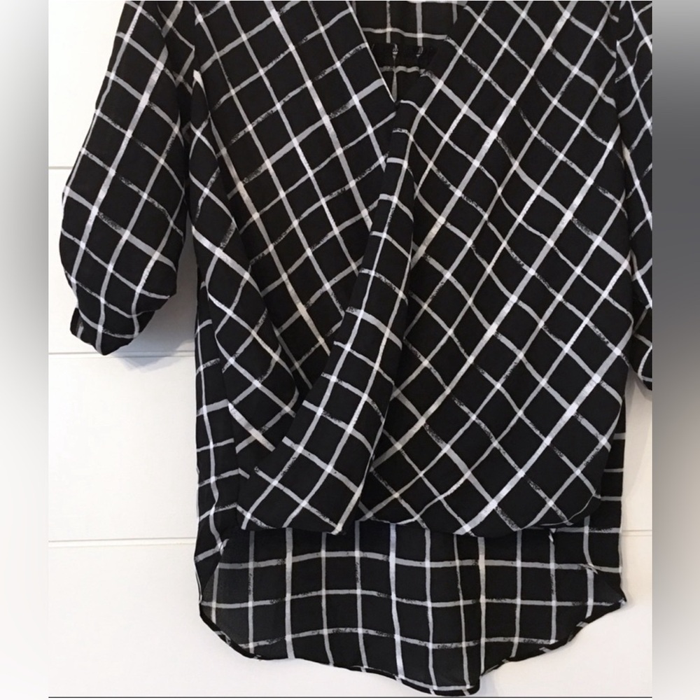 BCX Black & White Plaid Grid Roll Tab Blouse Top Size XL - Picture 8 of 14